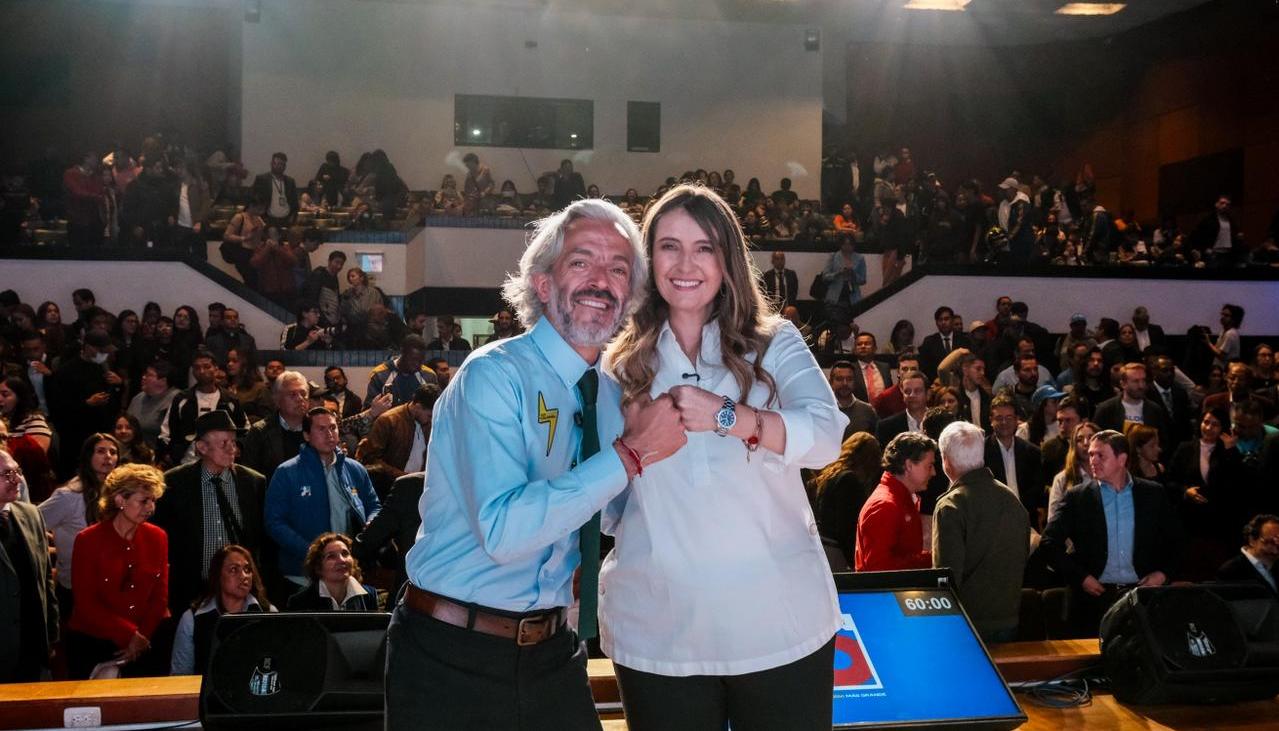 Juan Daniel Oviedo y Paloma Valencia.