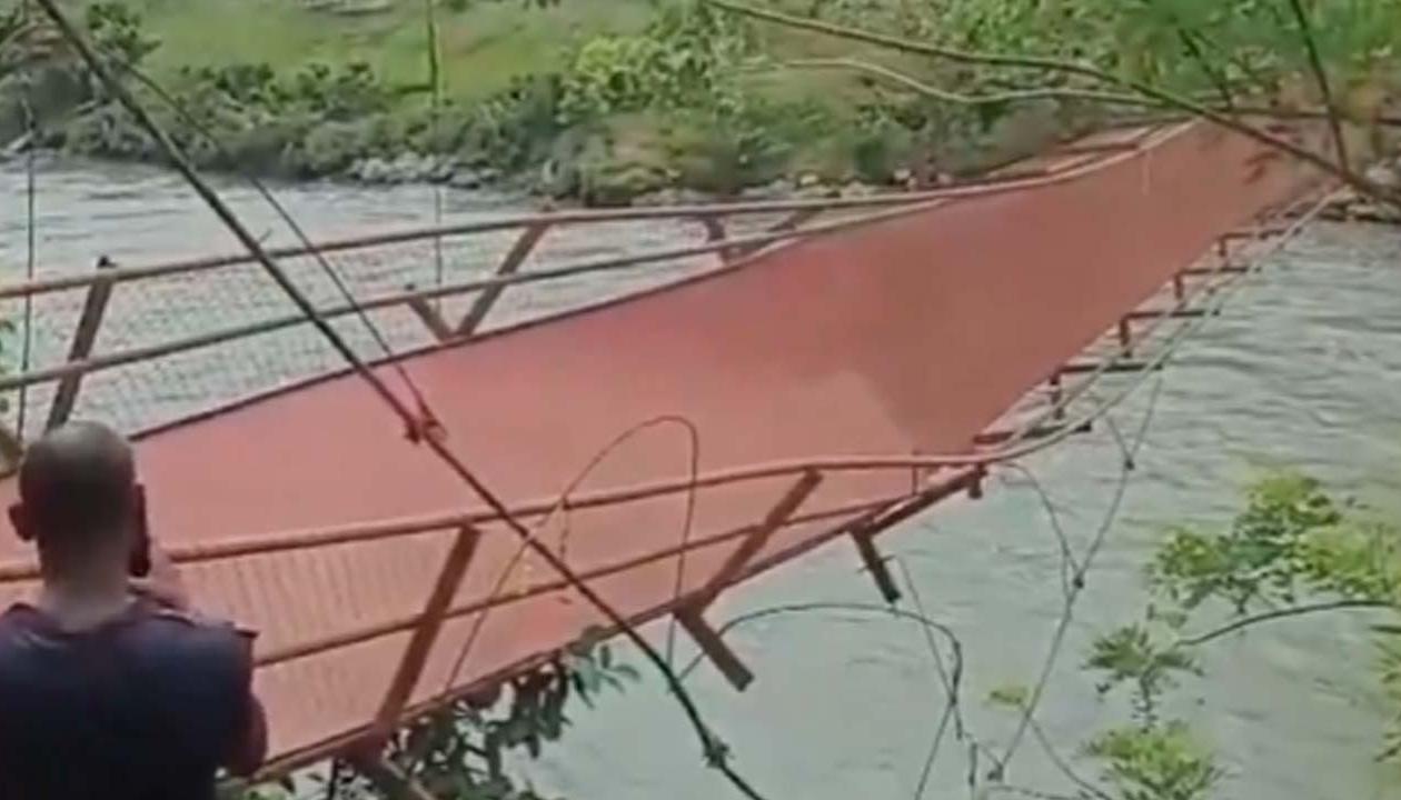 Caída del puente en Bagadó, Chocó. 