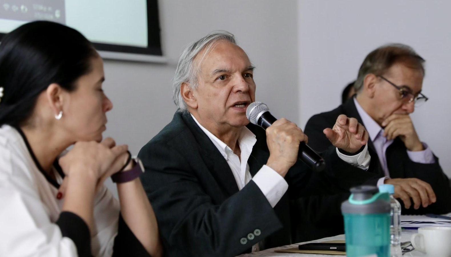 Ricardo Bonilla, ministro de Hacienda.