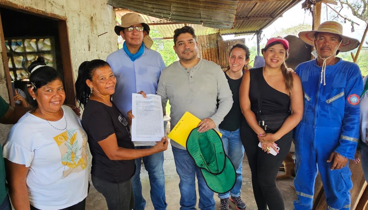 Una de las familias beneficiadas.