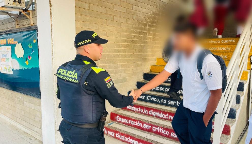 Visita de los policías en los colegios.