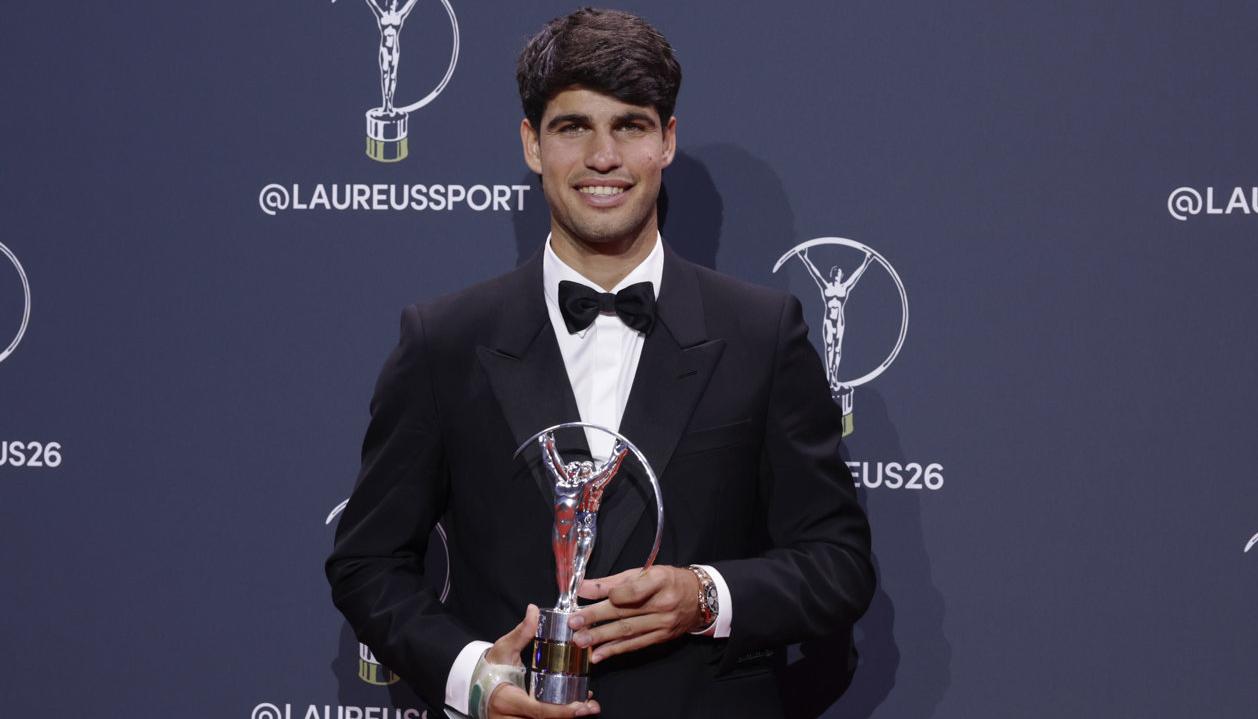Carlos Alcaraz recibió este lunes el premio Laureus al mejor deportista de 2025.