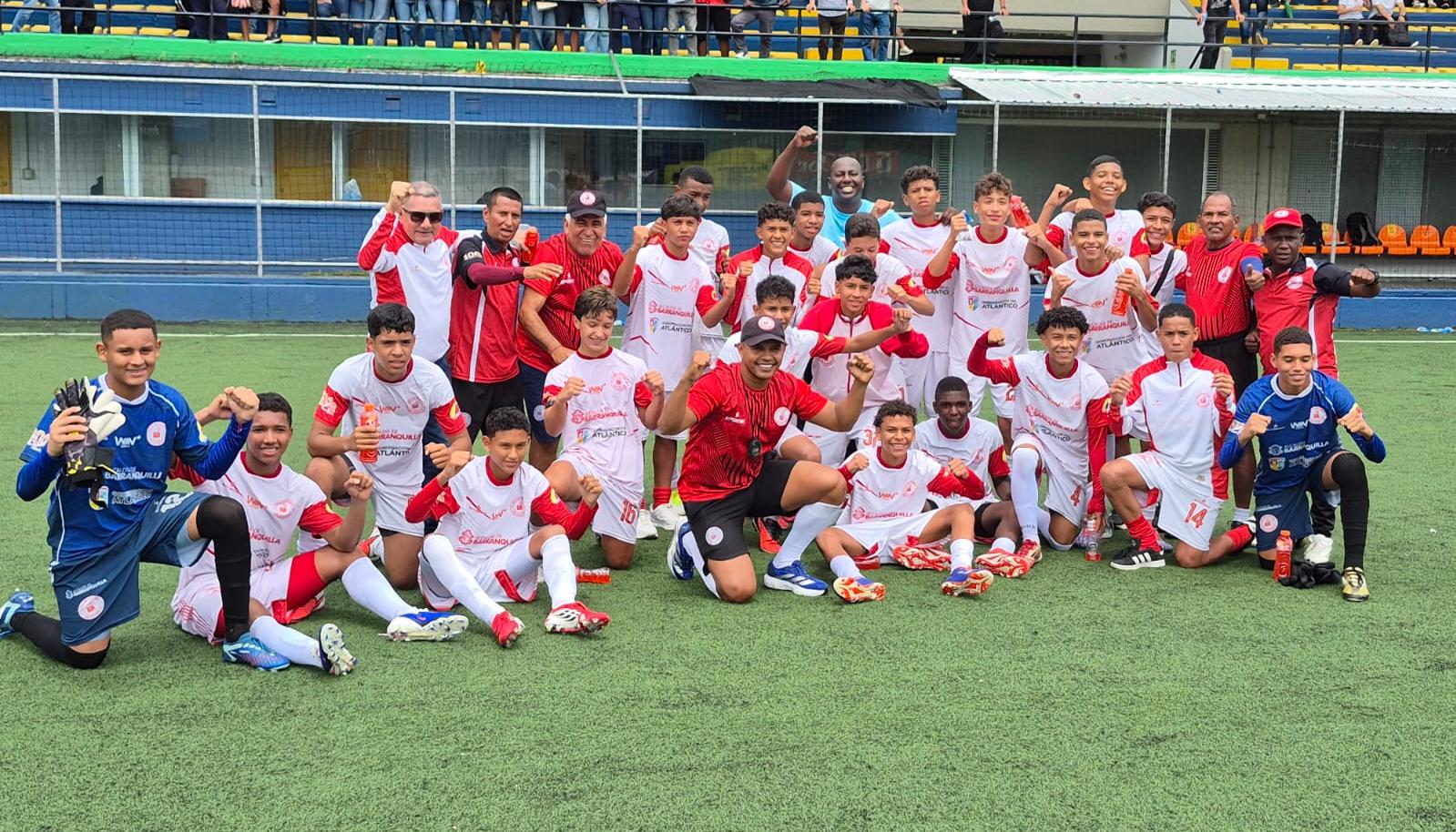 Integrantes de la selección Atlántico sub-13 tras su contundente victoria sobre Valle.
