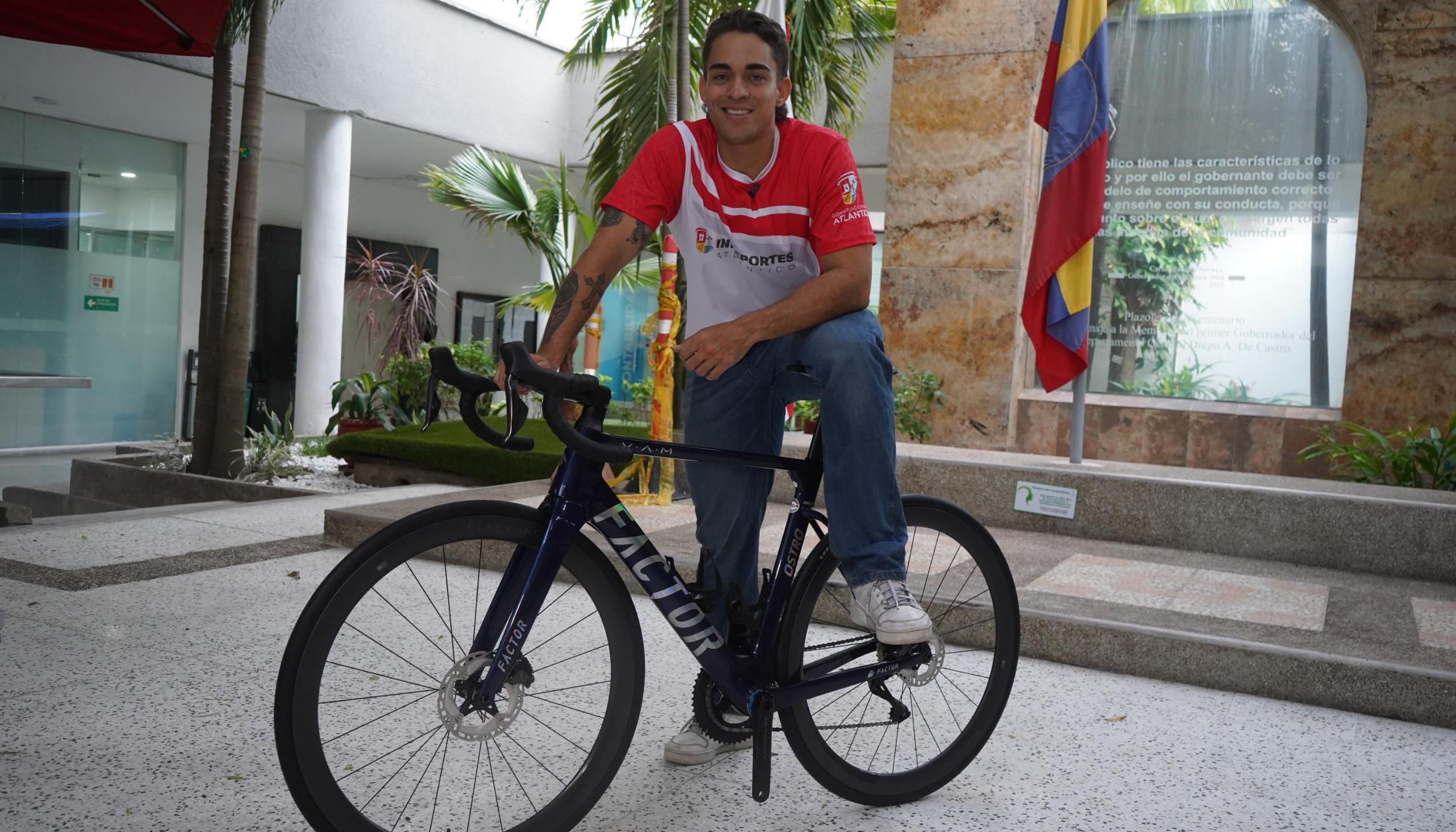 Cristian Ortega, ciclista atlanticense. 