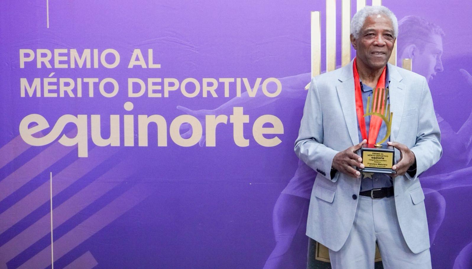 Francisco Maturana tras recibir el premio como Hijo Adoptivo de Barranquilla.