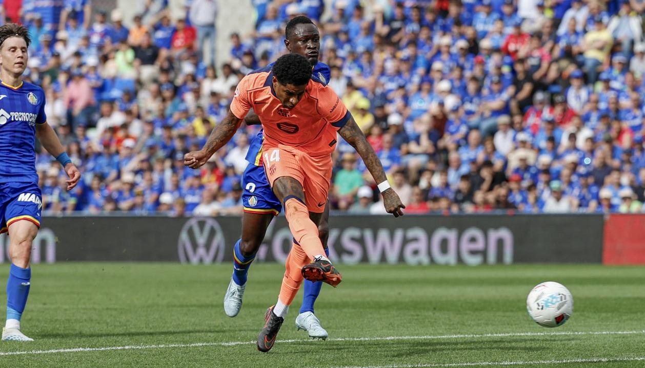 Acción en la que Marcus Rashford marcó el segundo gol del Barcelona 