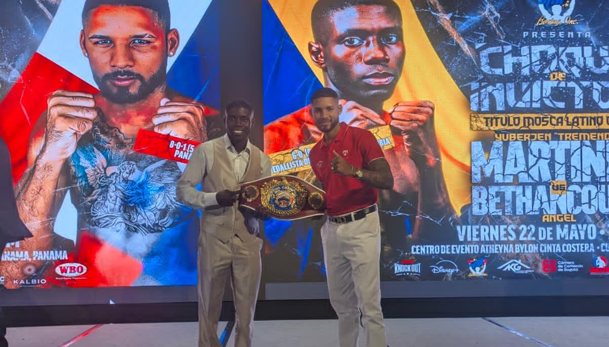 Yuberjen Martínez y el panameño Ángel Bethancourt. 