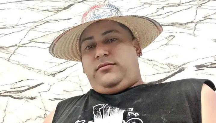 Melvin Abad Manotas Medina.
