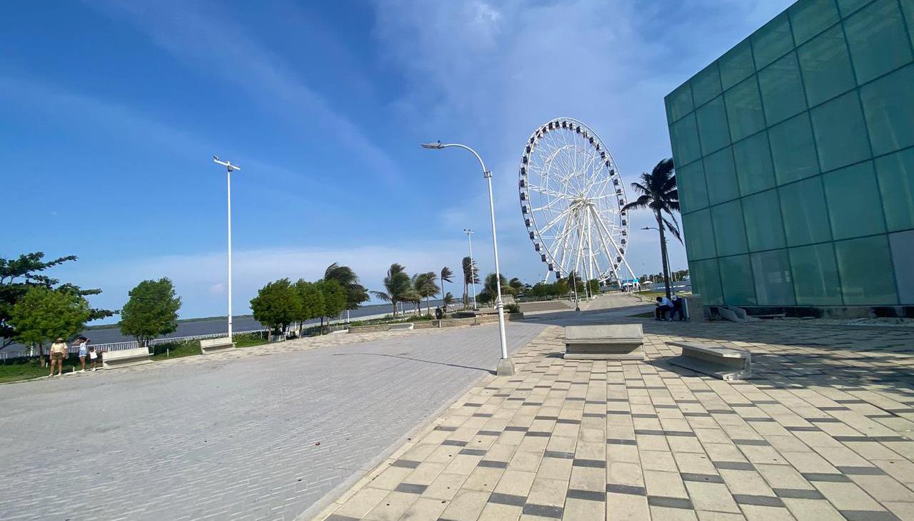 Terraza del Pabellón de cristal.