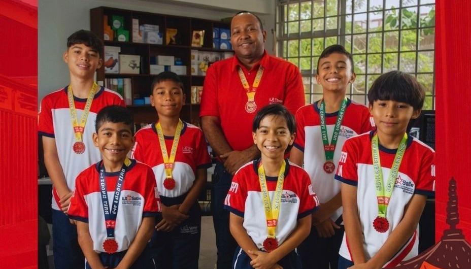 Estos son los estudiantes que estarán en competencia. 