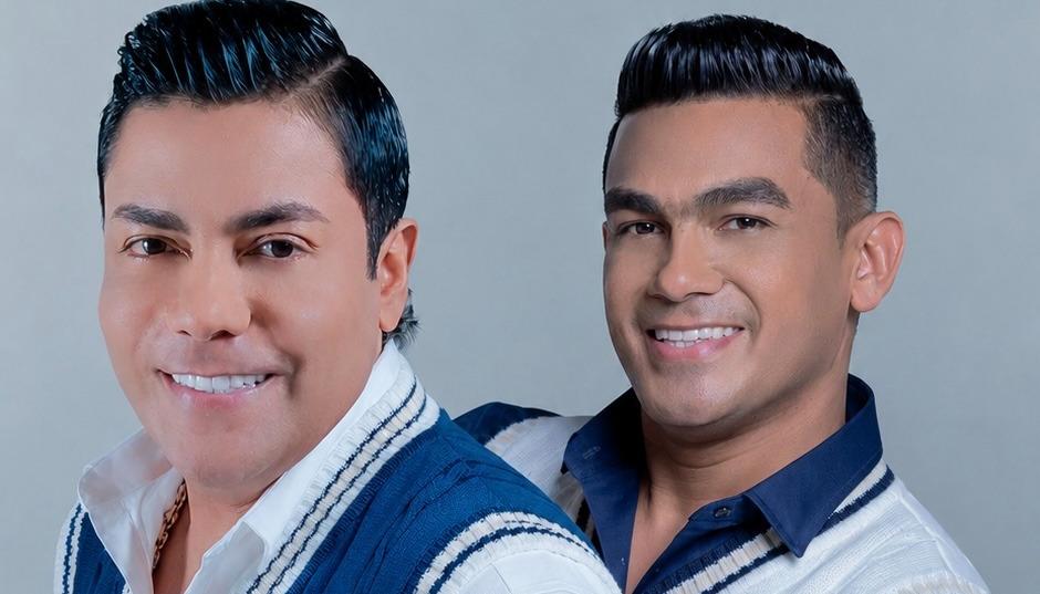Churo Díaz y el acordeonero Elías Mendoza.