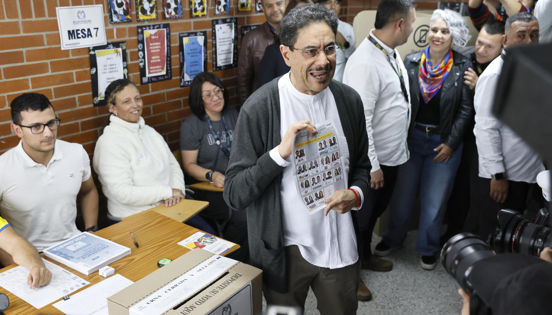 El candidato presidencial Iván Cepeda. 