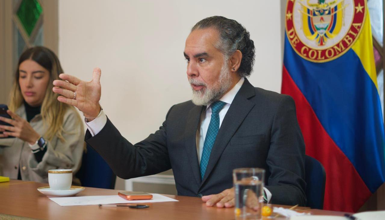 Armando Benedetti, ministro del Interior.