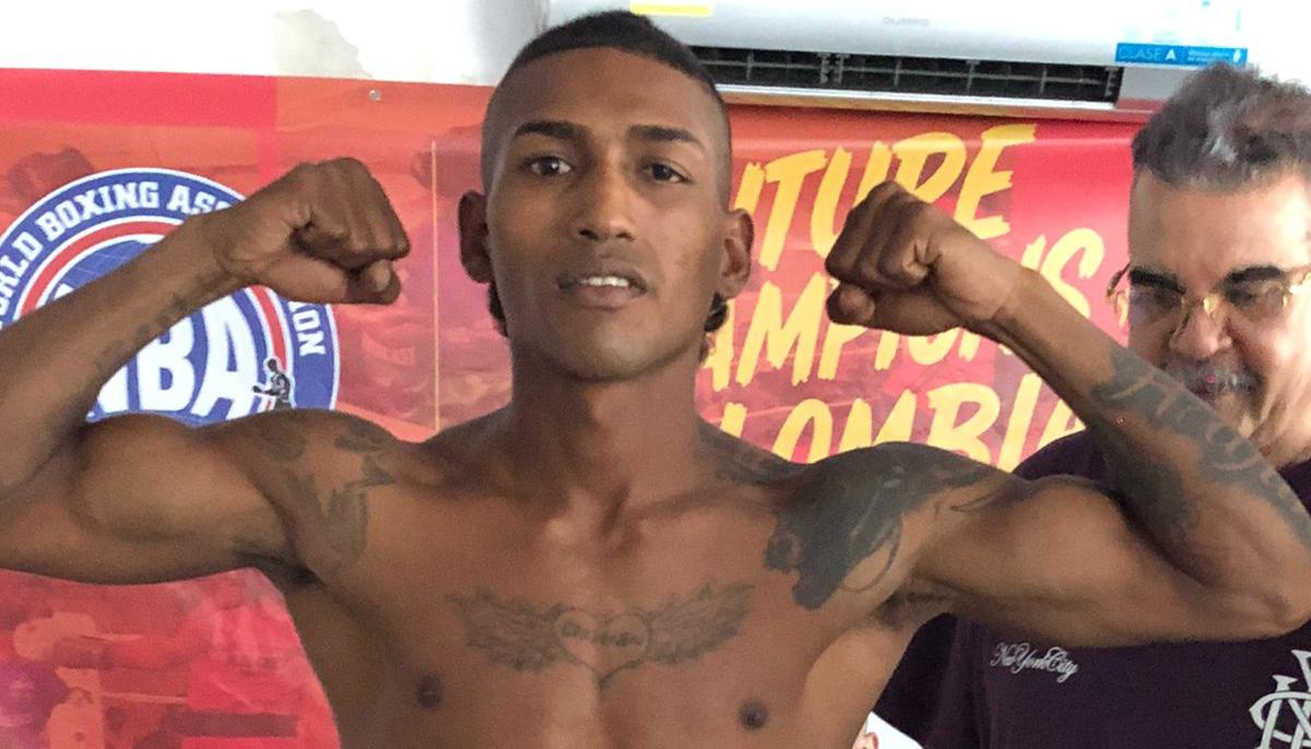 Boxeador Yeiner Gómez. 