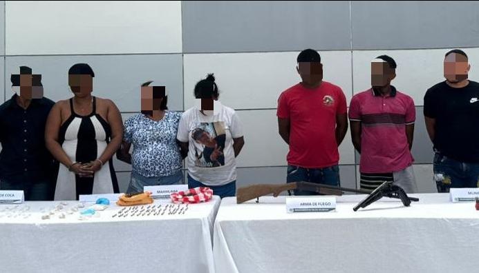 Los capturados fueron puestos a disposición de las autoridades competentes. 