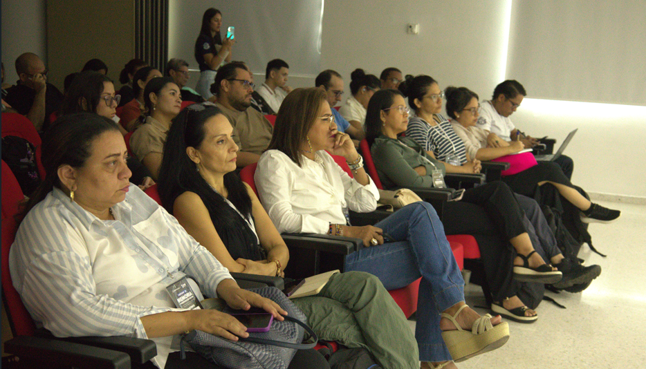 Distrito capacitó a más de 200 personas en el 'Bootcamp IA: Memoria y Preservación Digital'