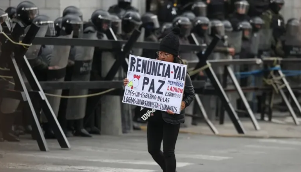 Mediadores llaman a un nuevo diálogo tras 25 días de bloqueos de carreteras en Bolivia