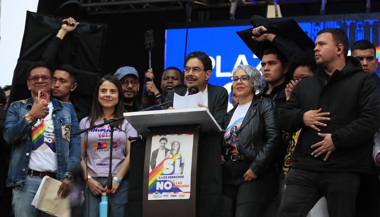 El candidato presidencial Iván Cepeda.