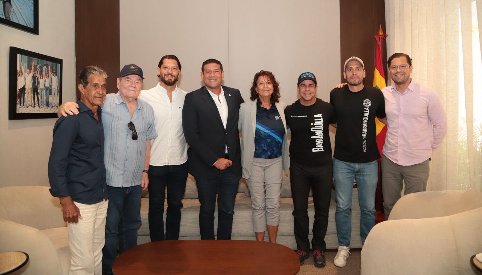 El Alcalde Alex Char reunido con las autoridades del evento.