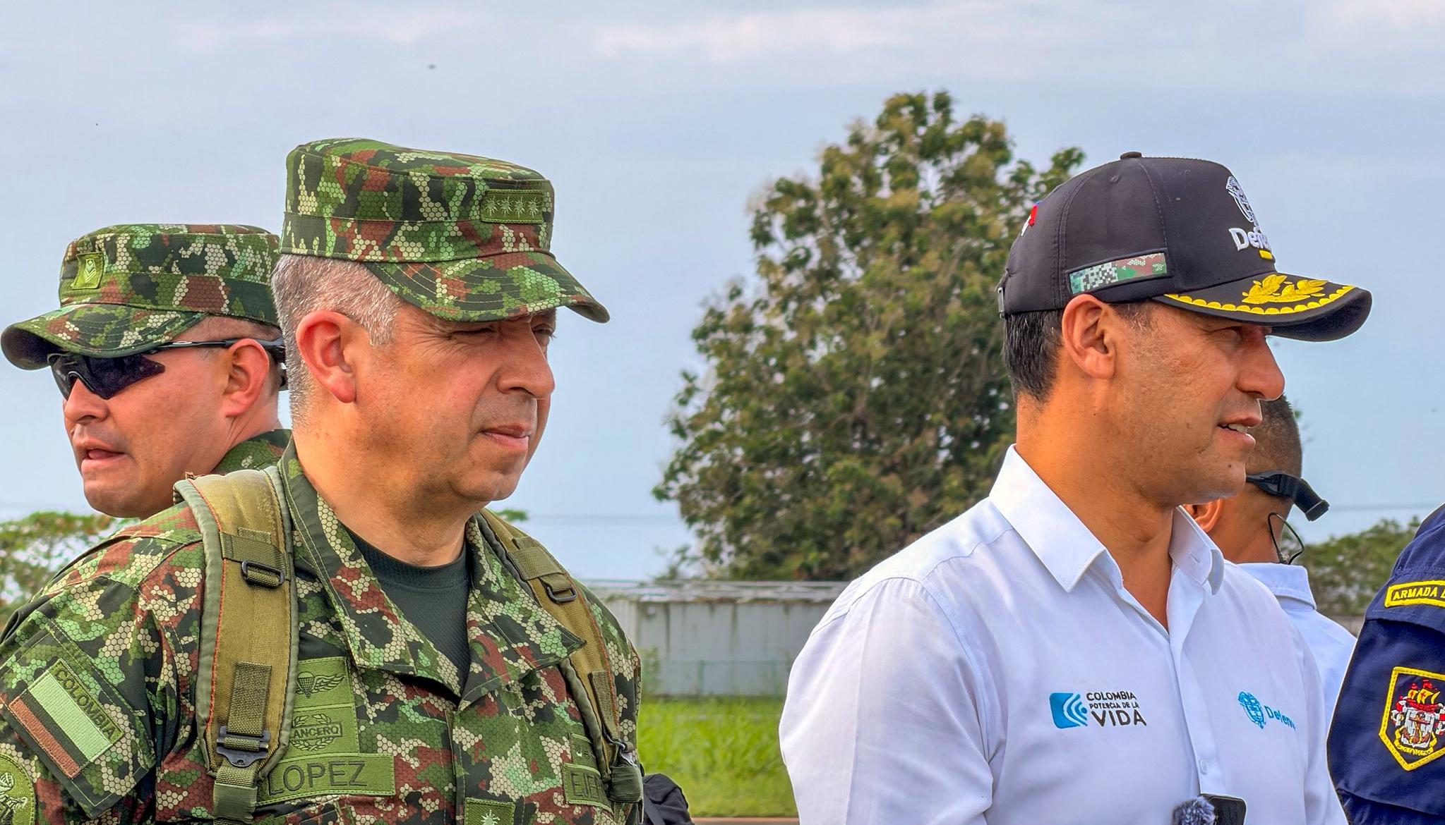 El comandante de las Fuerzas Militares, el general Hugo Alejandro López.