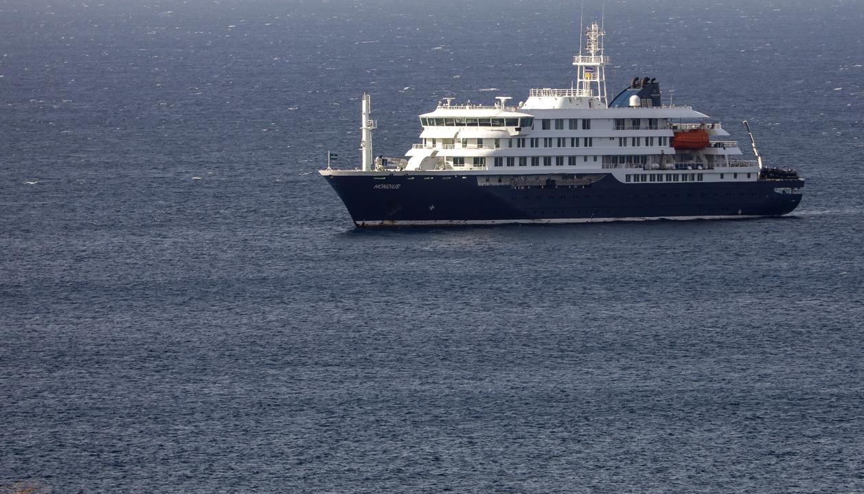 El crucero HM Hondius.