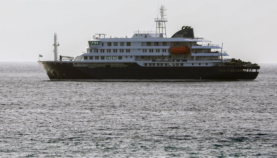Desembarque de pasajeros en Crucero con hantavirus