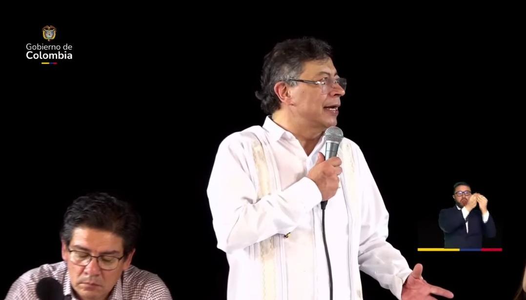 El Presidente Gustavo Petro ante pescadores de Ciénaga, Magdalena 