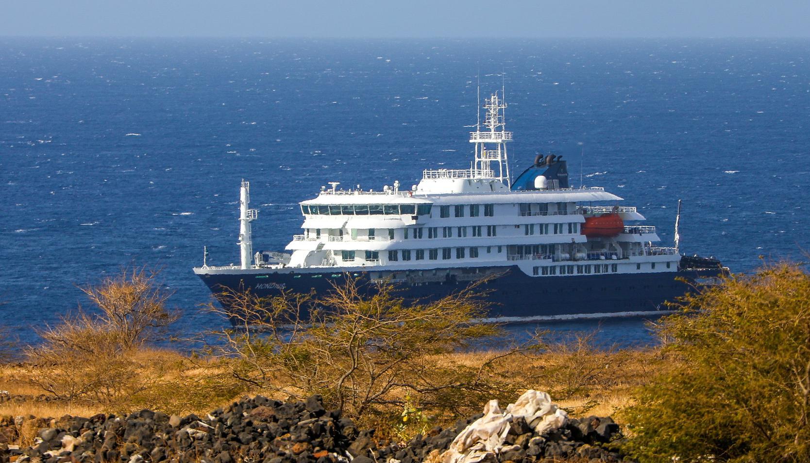 El crucero donde detectaron el hantavirus.