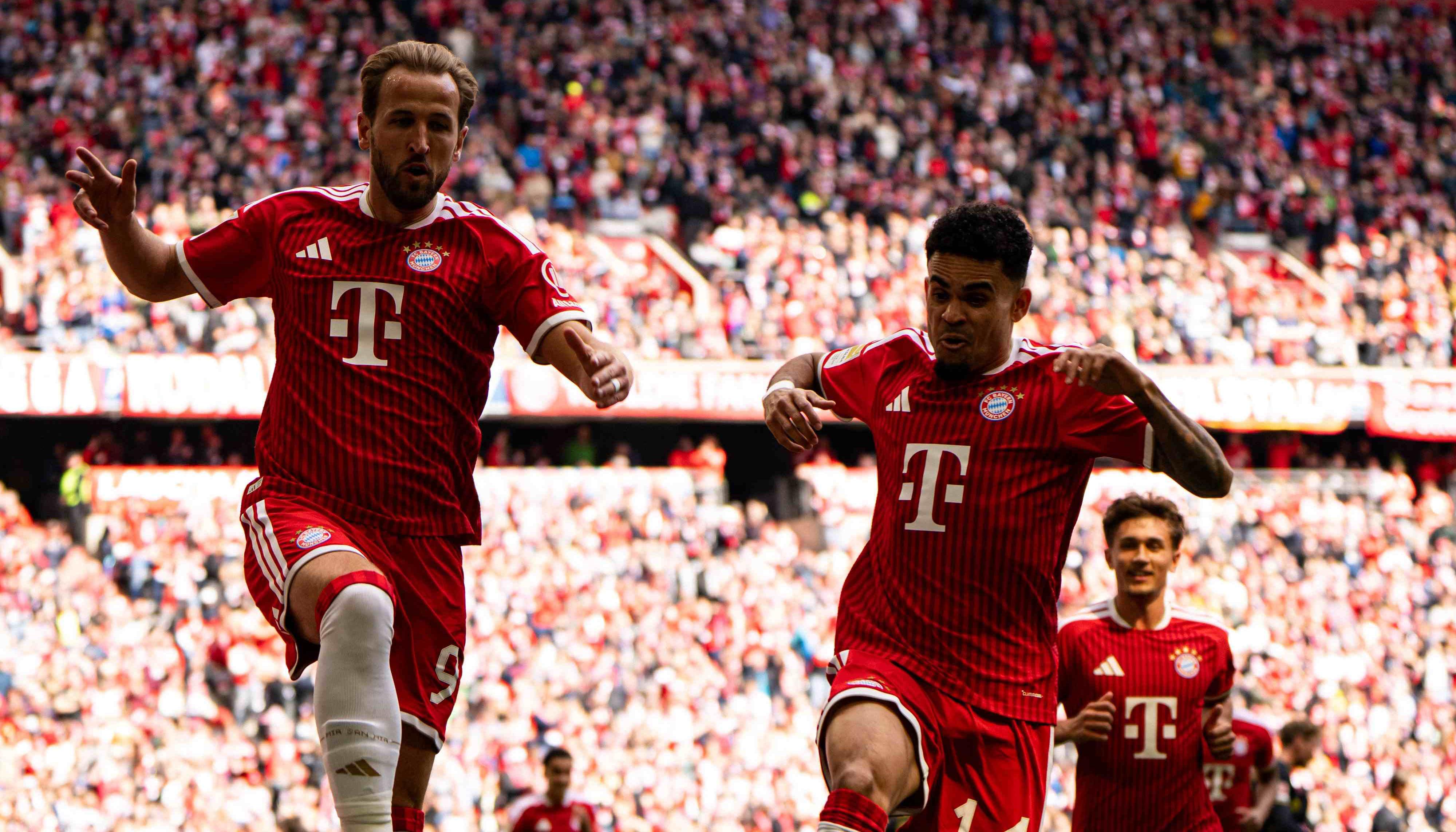 Harry Kane y Luis Díaz.
