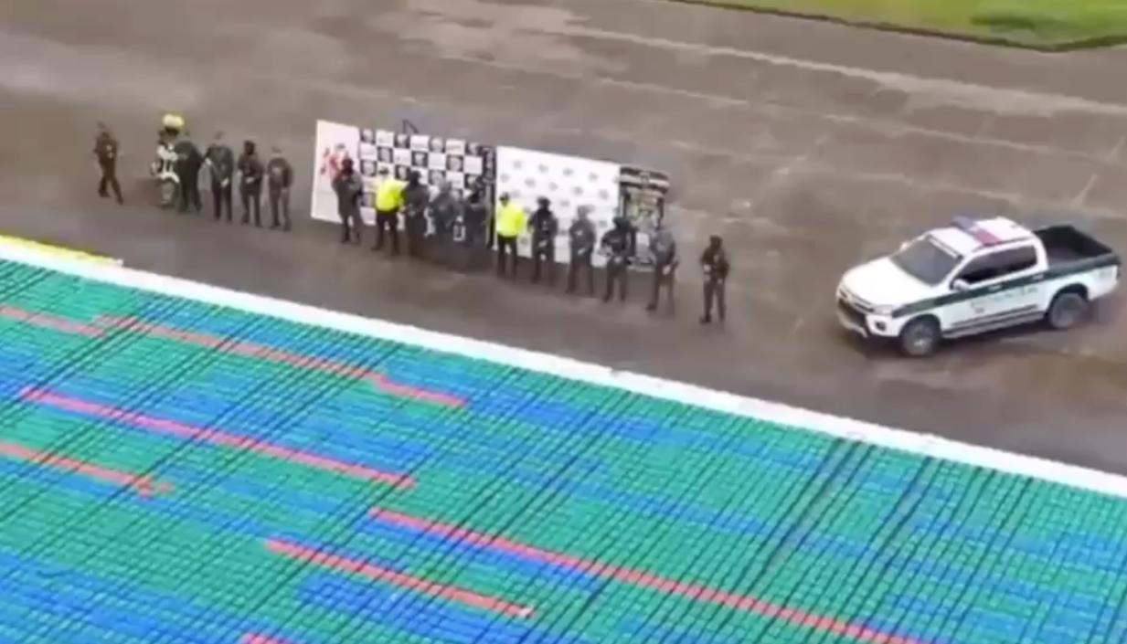 Marihuana incautada por la Policía y el Ejército. 