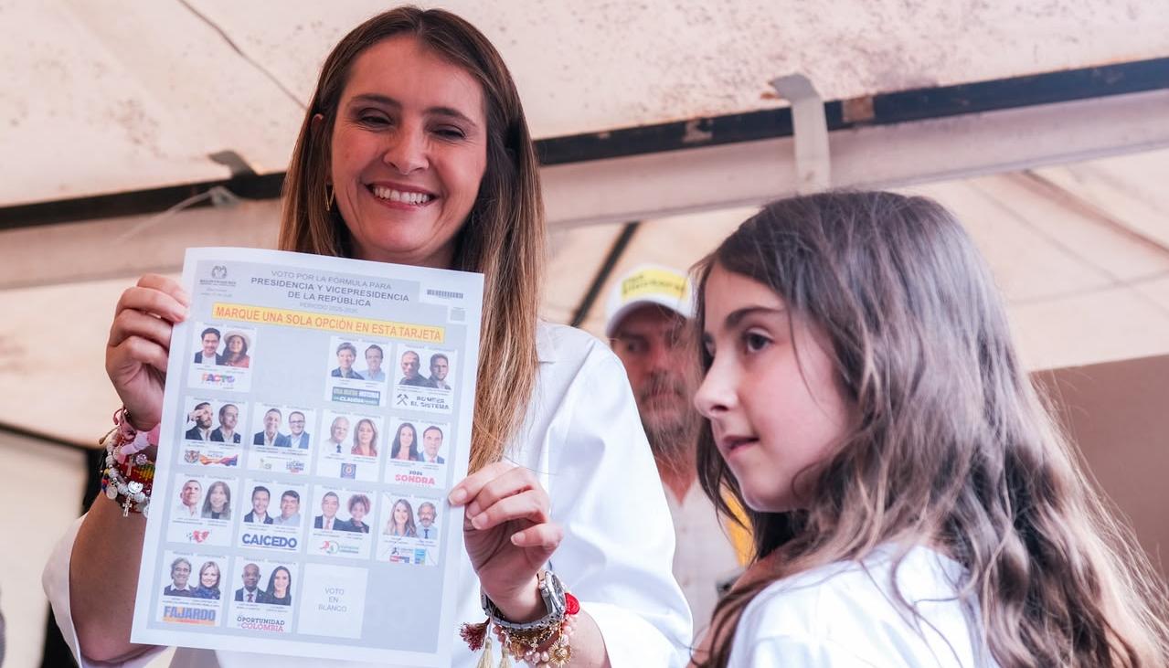 Paloma Valencia cuando votó en Bogotá. 