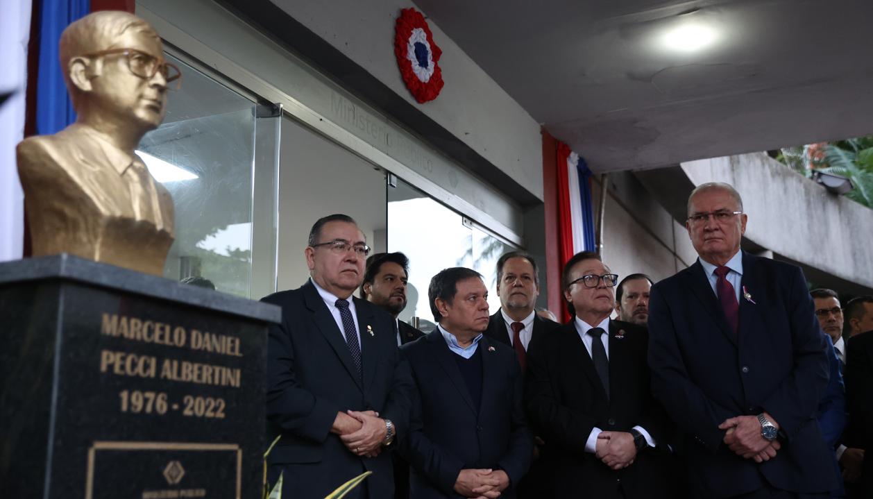 Homenaje póstumo al agente antimafia Marcelo Pecci, en Asunción, Paraguay.
