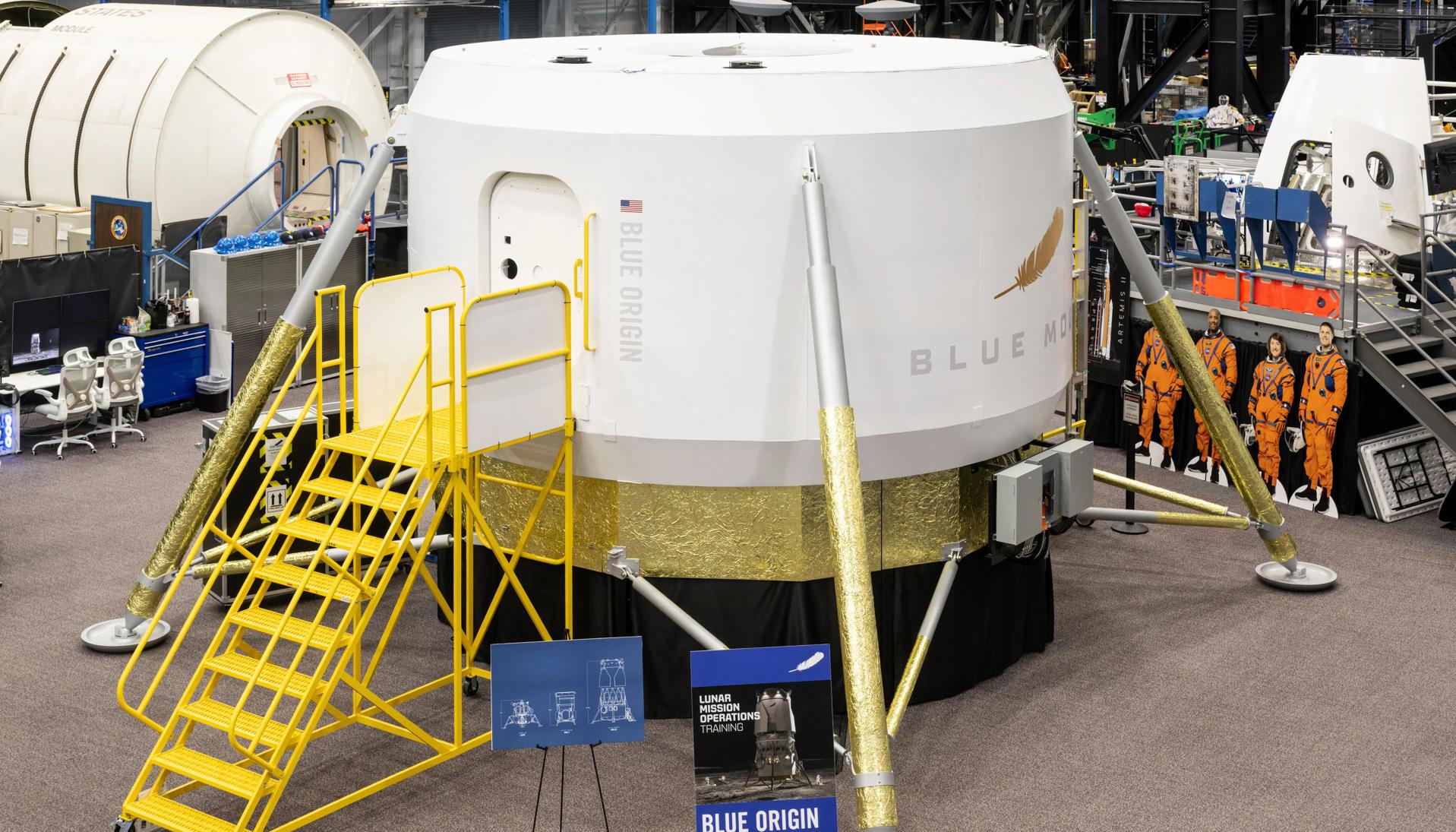 Prototipo a escala real de la cabina de la tripulación del módulo de aterrizaje Blue Moon Mark 2 de Blue Origin.