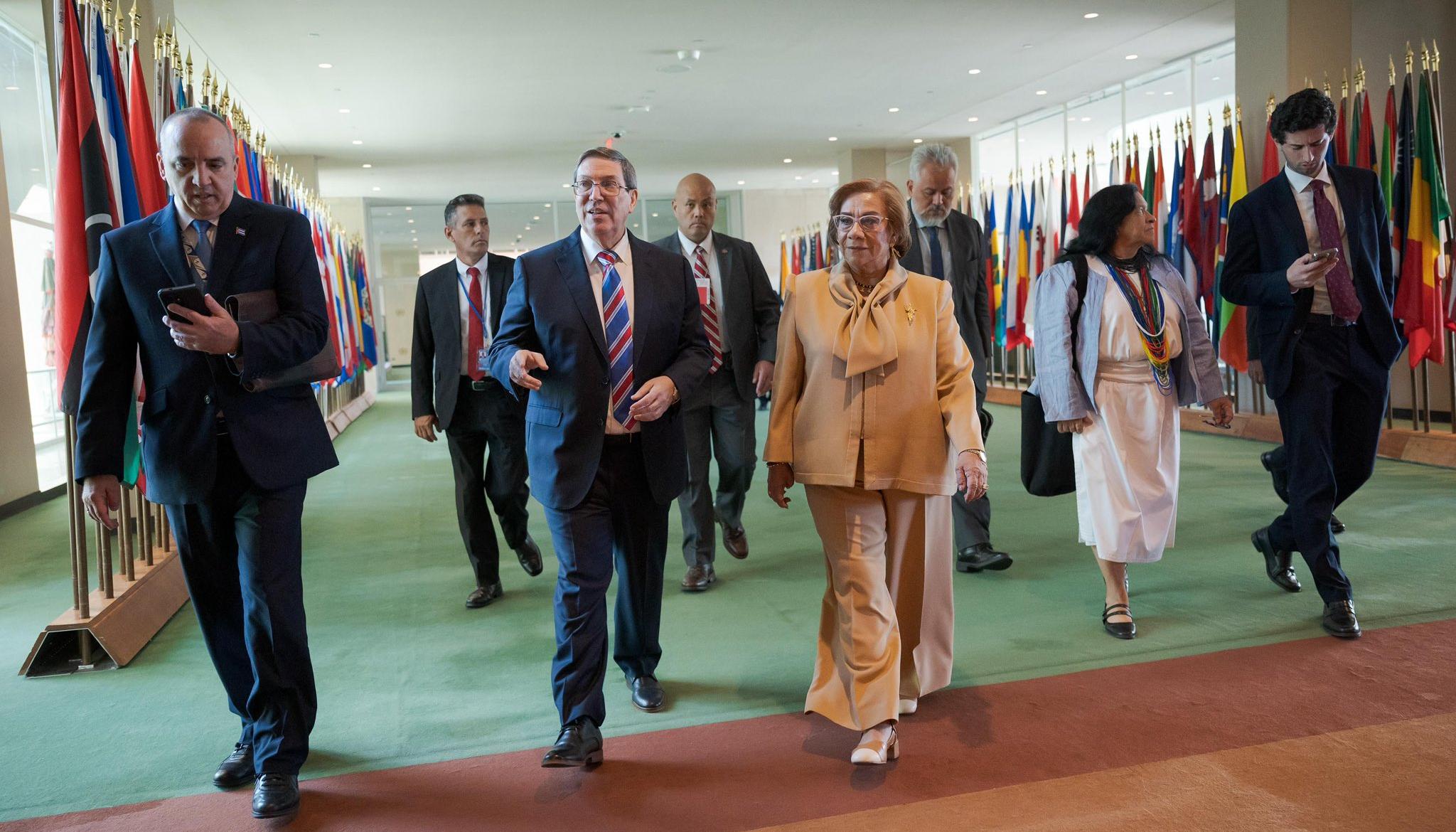 Reunión entre la canciller de Colombia, Rosa Yolanda Villavicencio, y su homólogo cubano Bruno Rodríguez.
