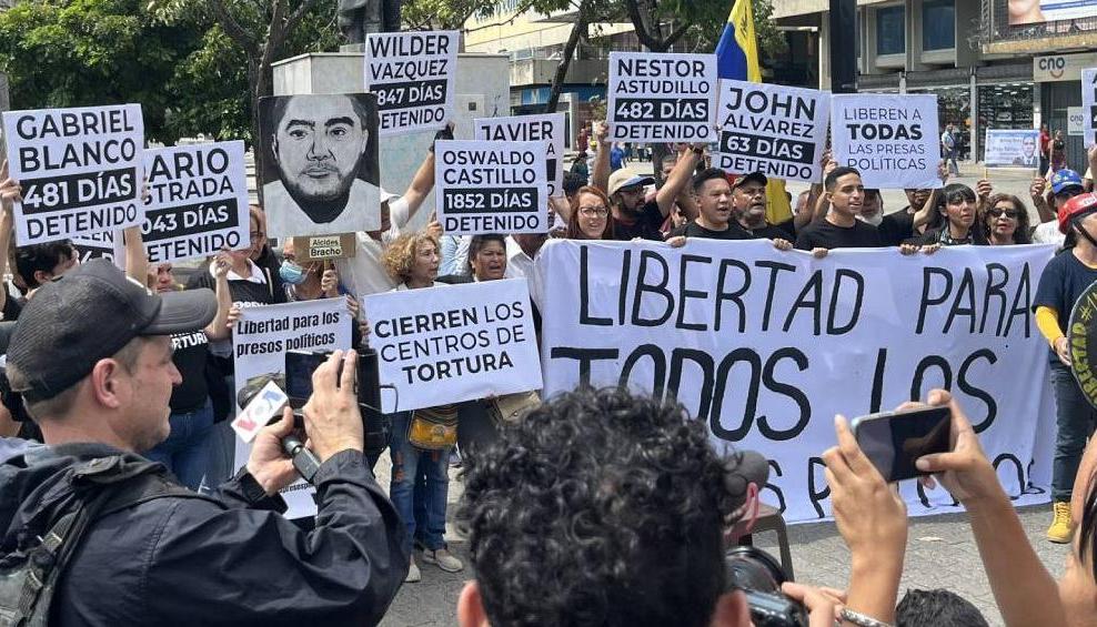 Piden liberación de presos políticos en Venezuela.