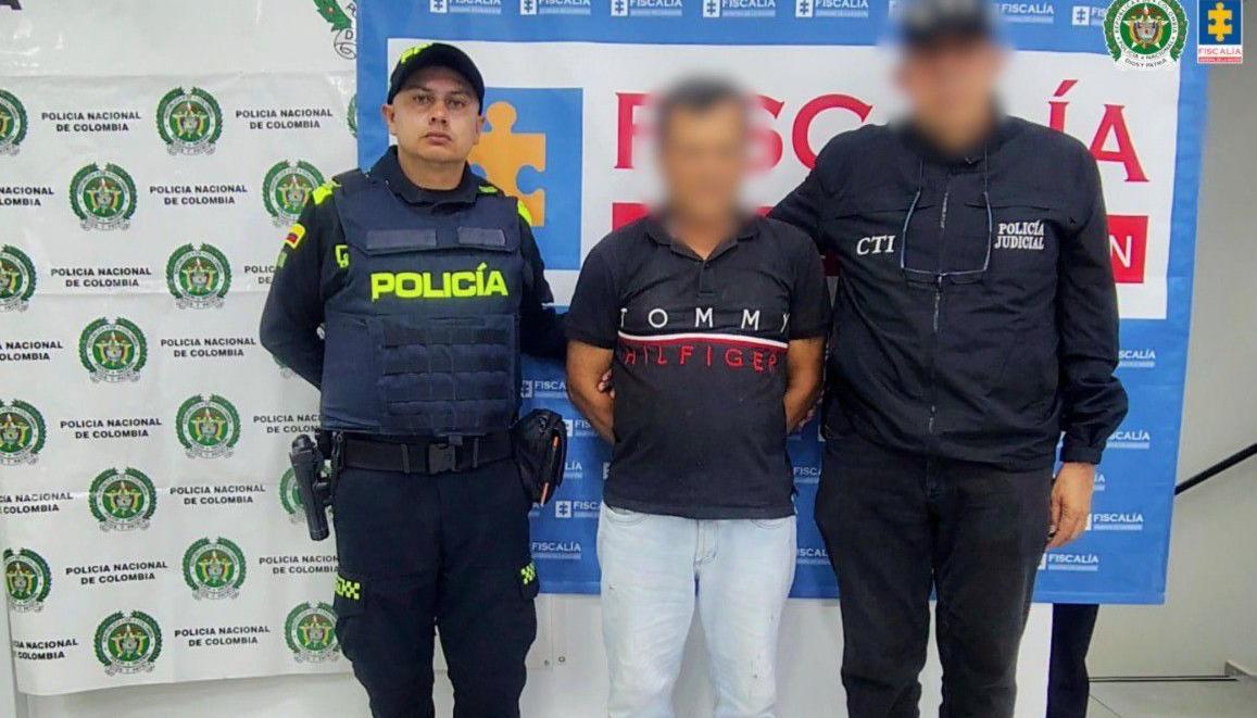 Hombre detenido por presuntamente abusar de sus cinco hijas, dos sobrinas y una nieta 