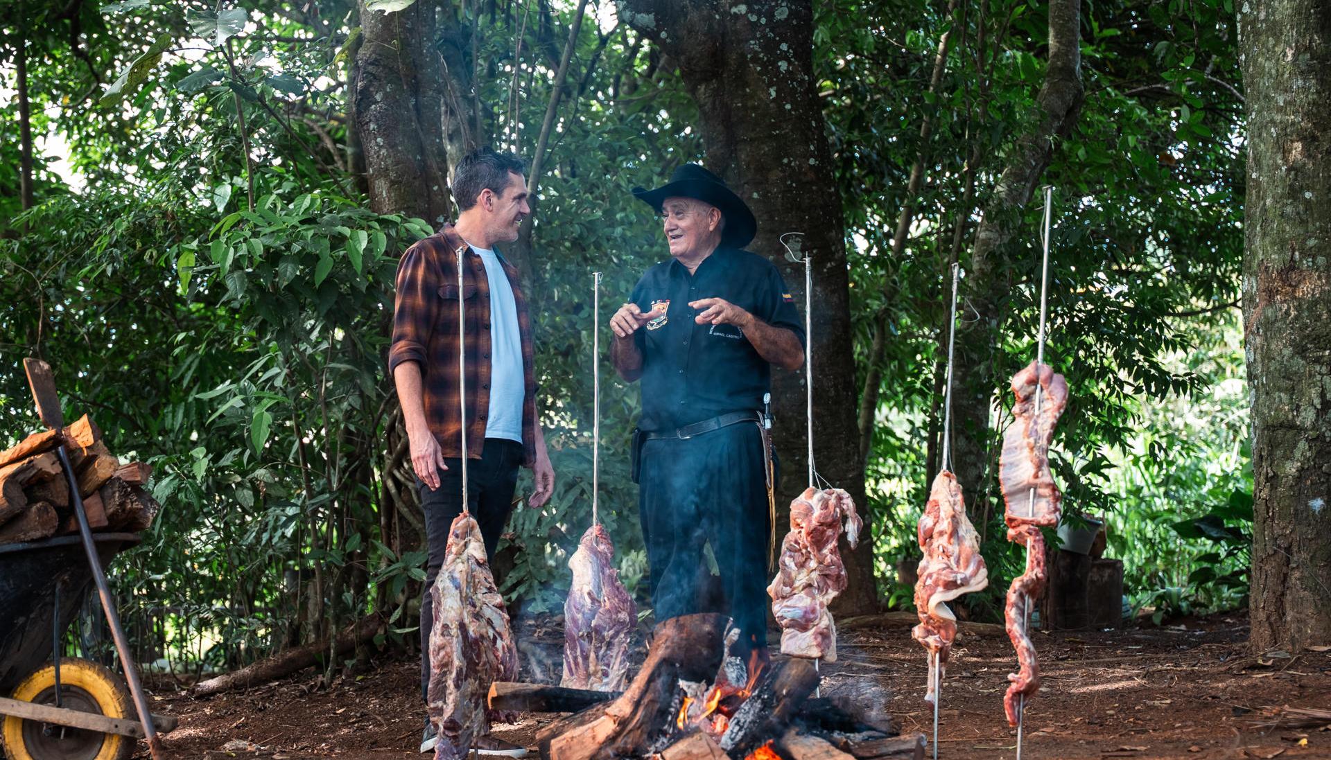 La carne a la llanera es uno de los platos que explora el documental. 