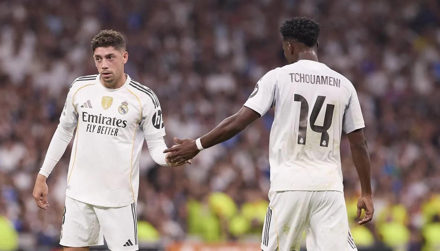 Fede Valverde y Aurélien Tchoaumeni, jugadores del Real Madrid.