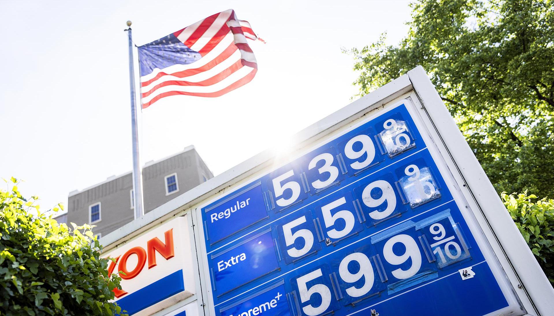Precios de la gasolina en una estación de servicio en Washington. Imagen de referencia