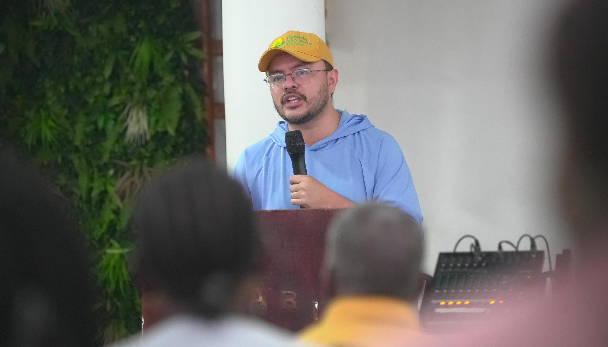 Felipe Harman, director de la Agencia Nacional de Tierras. 