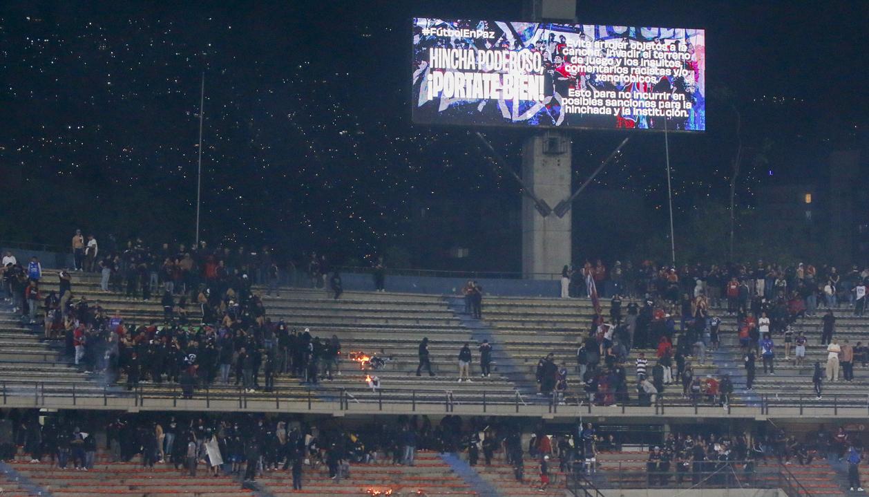 Los desórdenes presentados en la tribuna norte del estadio Atanasio Girardot.