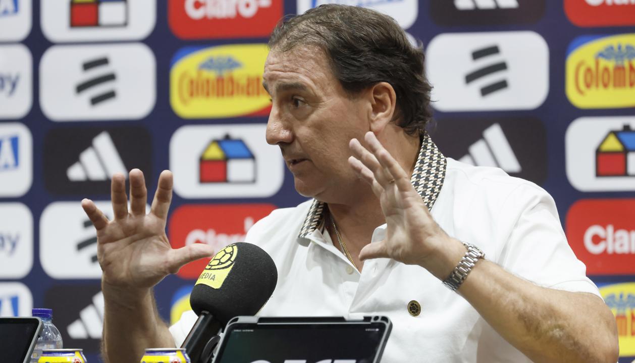 Néstor Lorenzo, técnico de la Selección Colombia, en rueda de prensa este martes. 