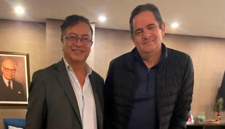 Gustavo Petro y Germán Vargas Lleras.