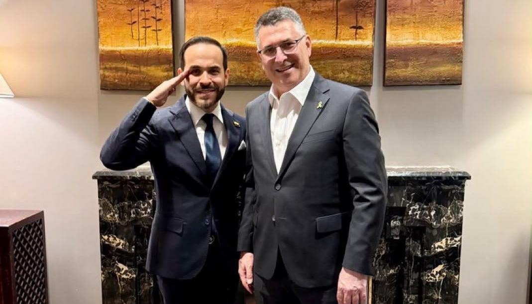 El Presidente electo Abelardo De La Espriella y el ministro de Exteriores israelí, Gideon Saar.