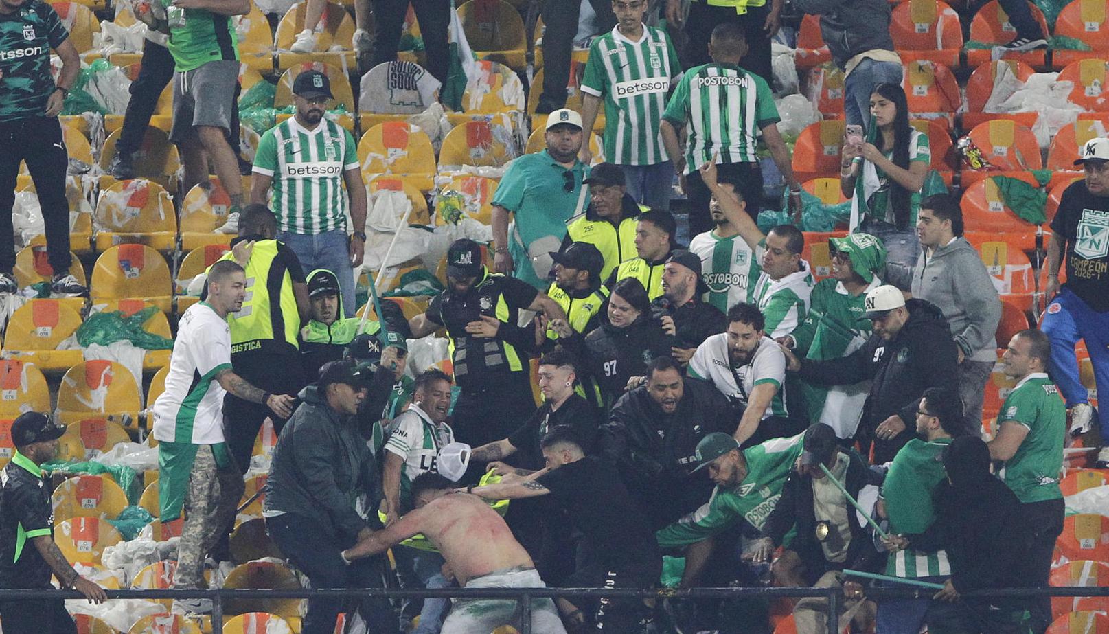 Agresión a hincha de Junior en el Atansio Girardot.