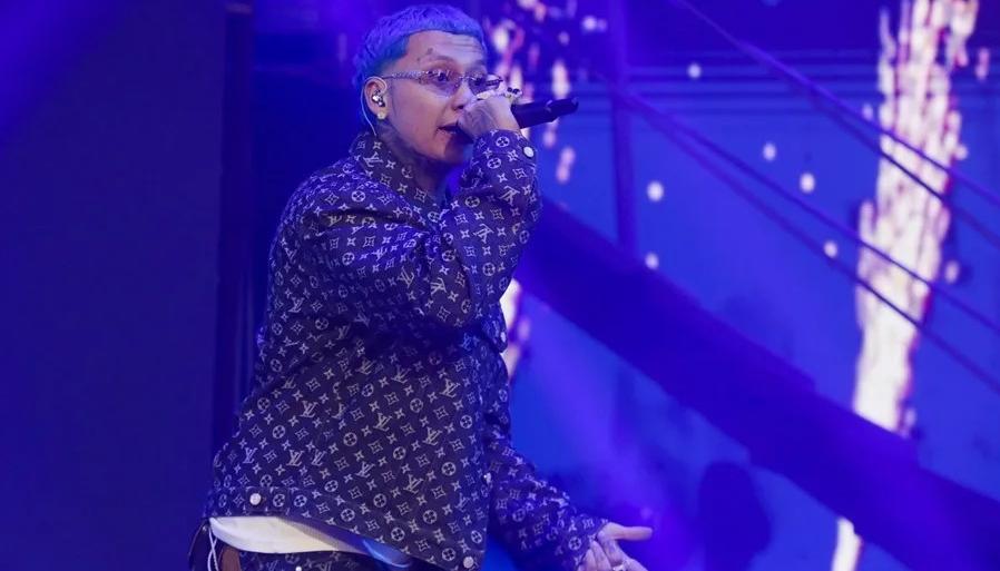 El cantante de reguetón Blessd.