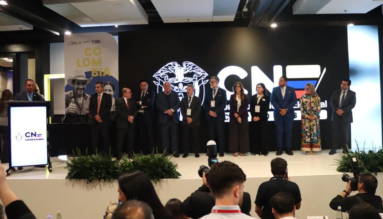 Colombia instala la mayor misión de observadores a dos días de segunda vuelta presidencial