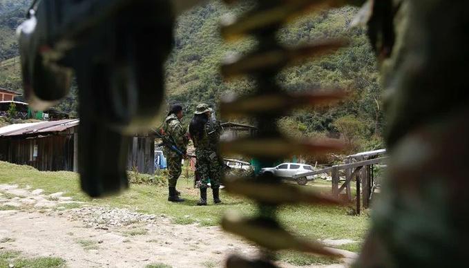 Ecuador detiene a siete personas presuntamente vinculadas a grupo disidente de las FARC