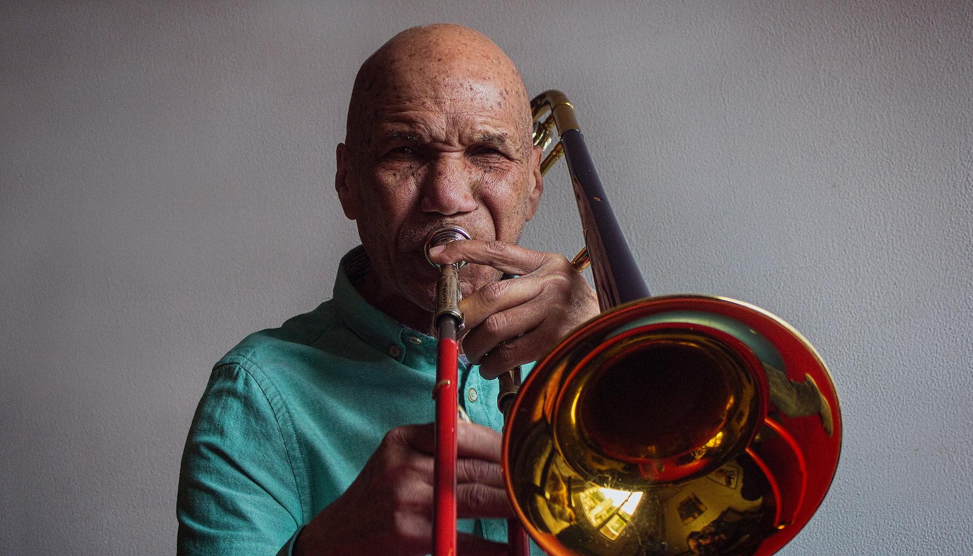 El trombonista Gustavo García, 'El pantera'