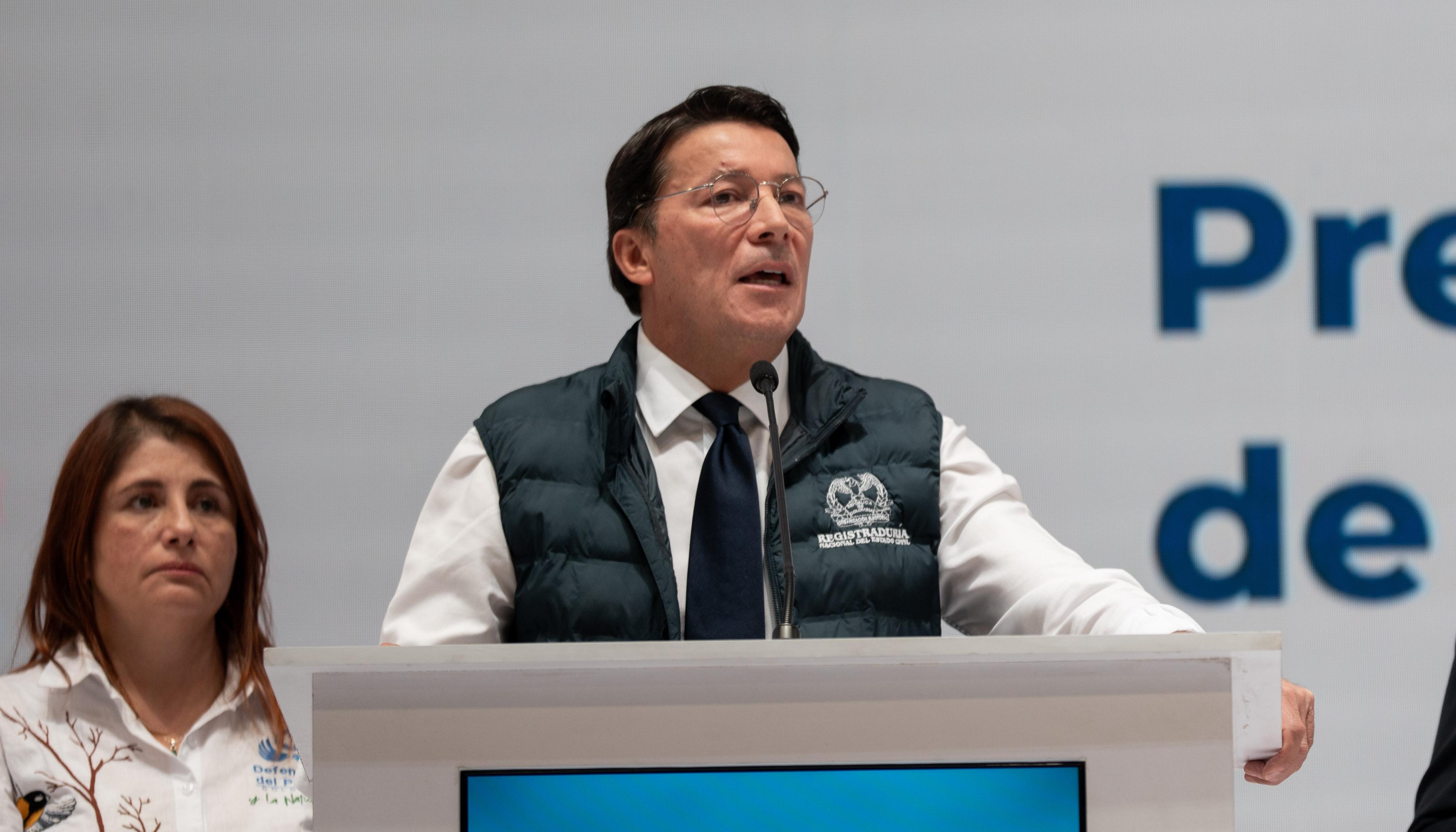 Hernán Penagos, registrador nacional.